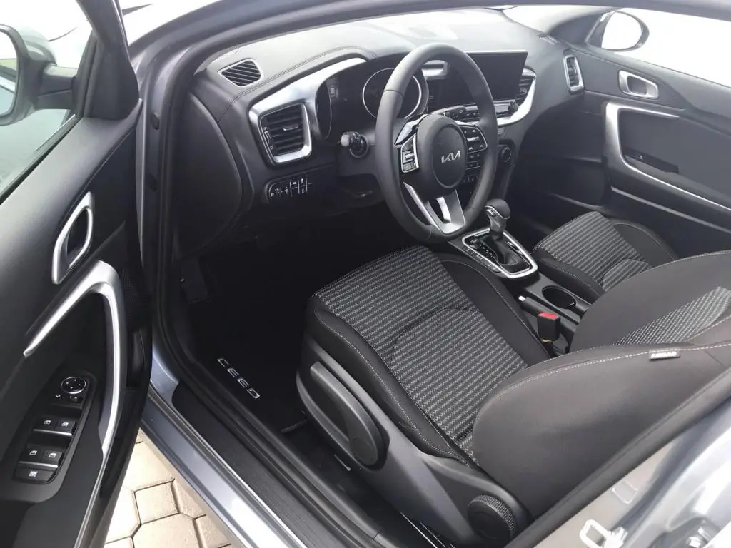 KIA Ceed SW CD TOP 7DCT 1,5 T-GDi / 103kW