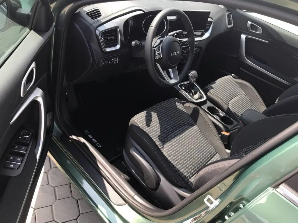 KIA Ceed SW CD TOP 7DCT 1,5 T-GDi / 103kW