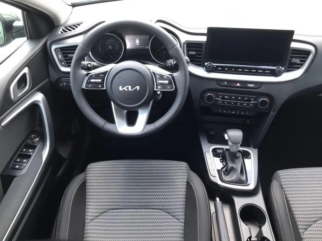 KIA Ceed SW CD TOP 7DCT 1,5 T-GDi / 103kW