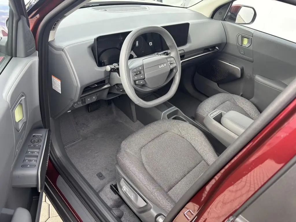 KIA EV2 AIR 4P + 61 KWH  / 99kW