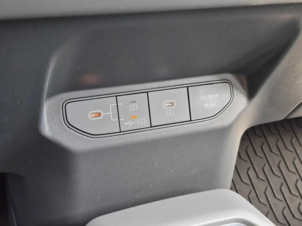 KIA EV3 AIR 4x2 Synchronní AC elektromotor / 150kW