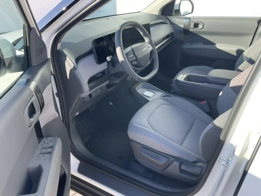 KIA EV3 EARTH  4x2 Synchronní AC elektromotor / 110kW