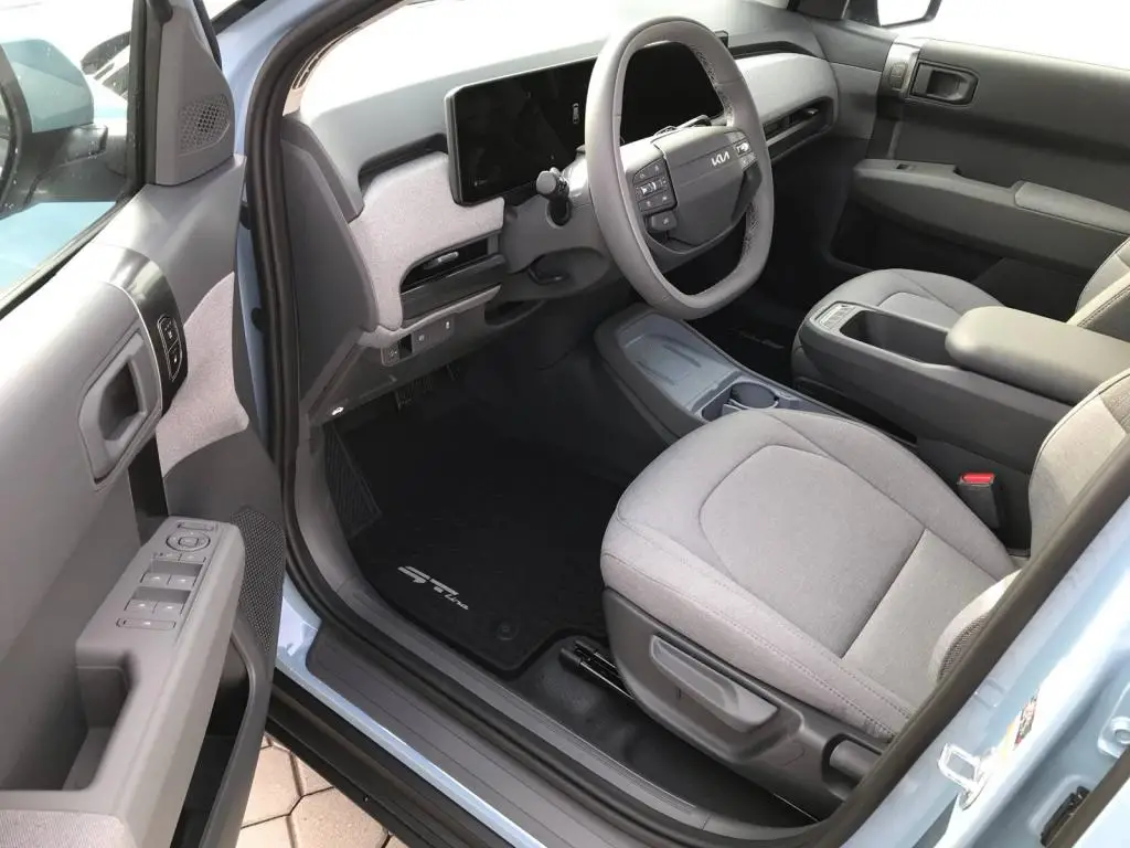 KIA EV3 EARTH  4x2 Synchronní AC elektromotor / 110kW