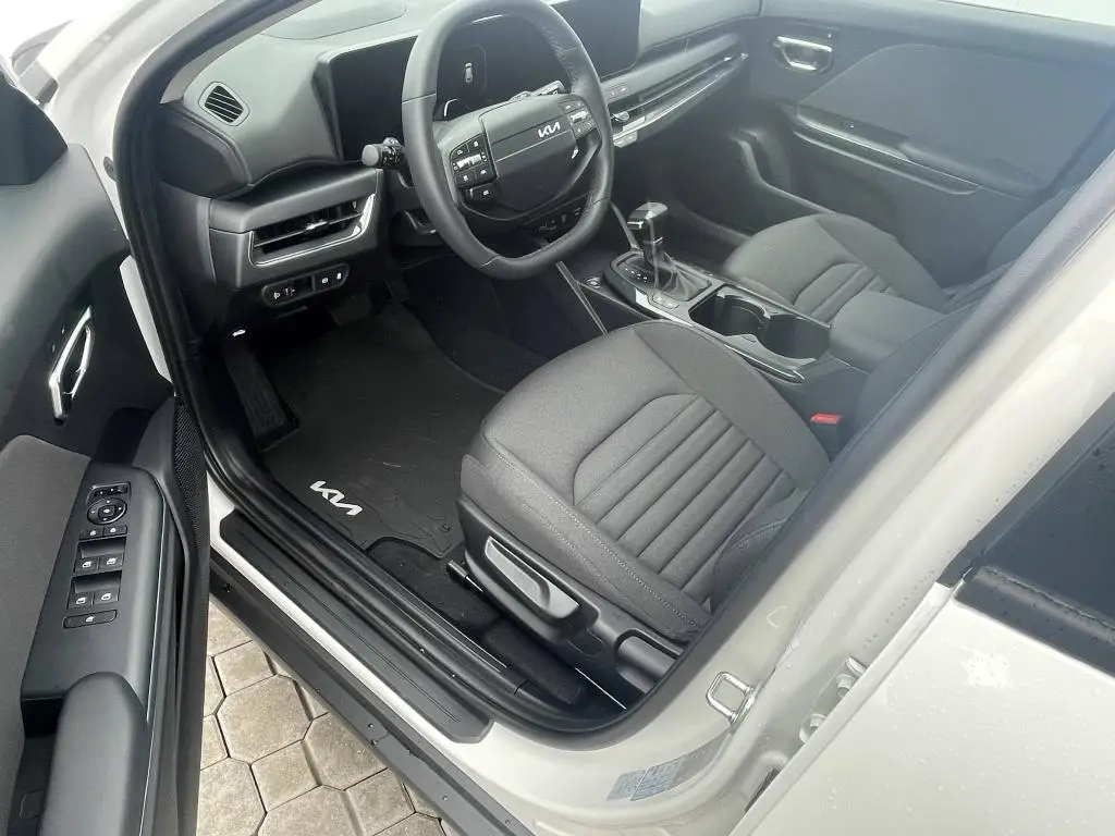 KIA K4 EXCLUSIVE 7DCT 1,0 T-GDi / 85kW