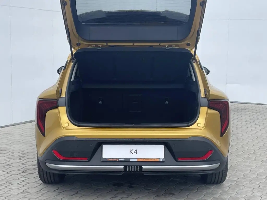 KIA K4 EXCLUSIVE 7DCT 1,6 T-GDi / 110kW