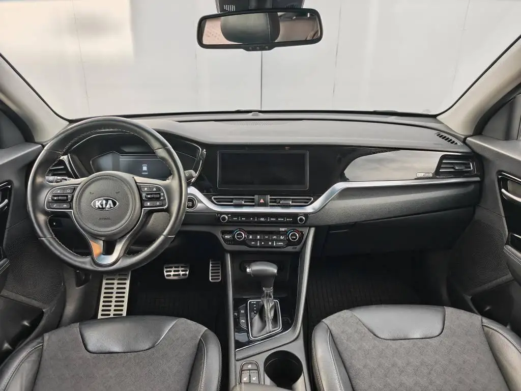 KIA Niro EXCLUSIVE 1,6GDi HEV / 105kW