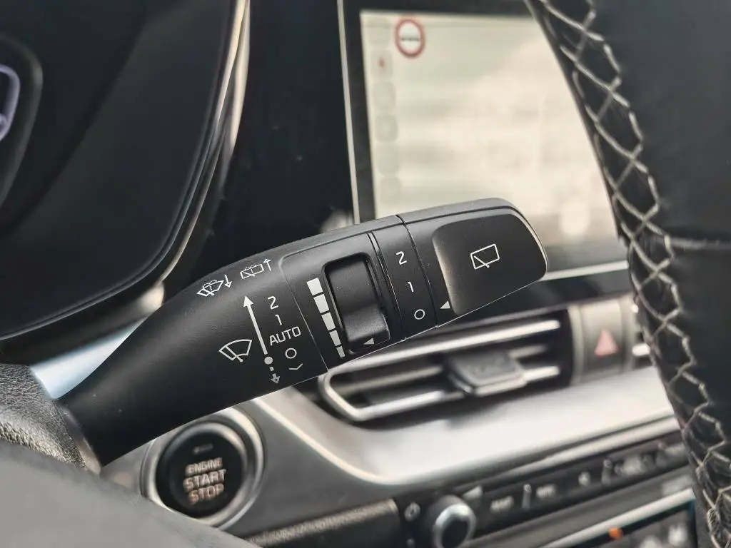KIA Niro EXCLUSIVE 1,6GDi HEV / 105kW