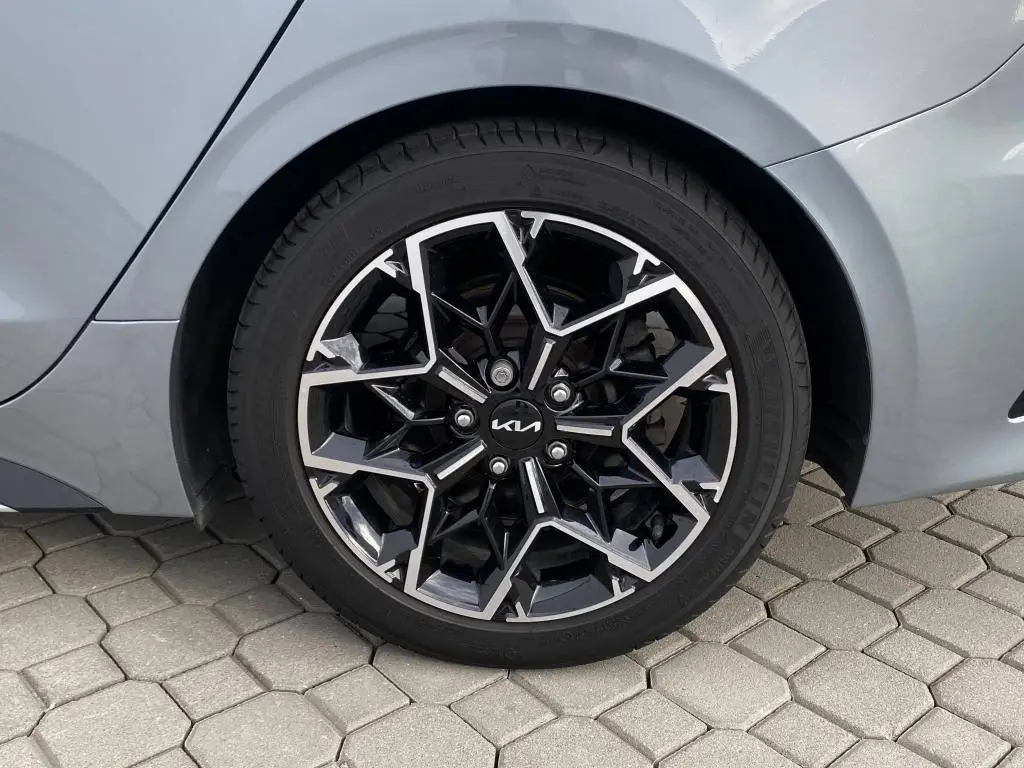 KIA ProCeed CD CD 1,5 T-GDi GPF 7DCT GT LINE PLUS (2021 1,5 T-GDi / 118kW