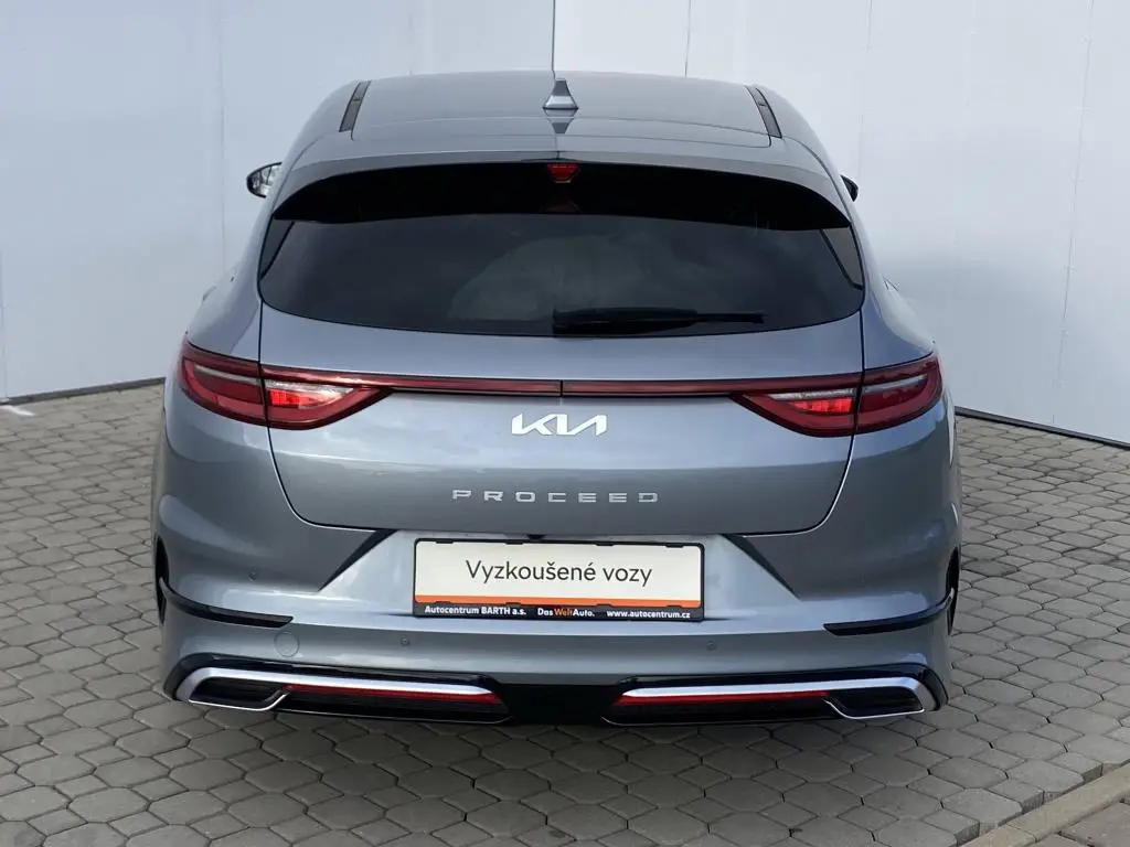 KIA ProCeed CD CD 1,5 T-GDi GPF 7DCT GT LINE PLUS (2021 1,5 T-GDi / 118kW