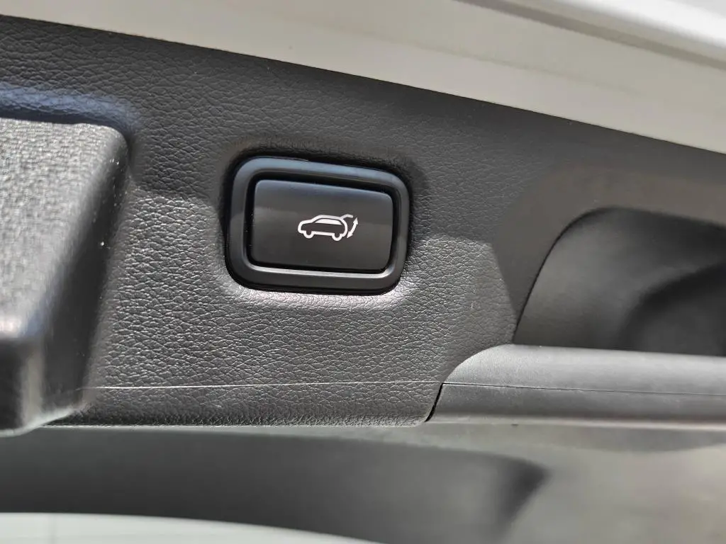 KIA ProCeed CD T-GDI GPF GT LINE PLUS (2022) T-GDI / 117kW