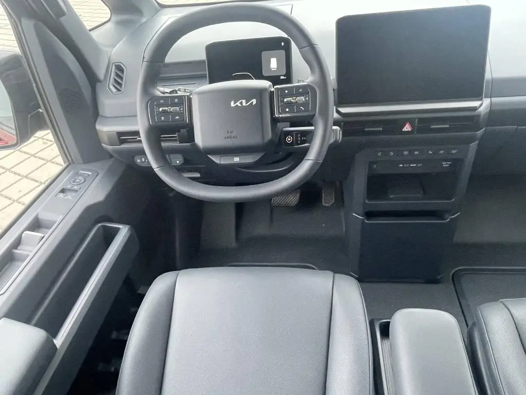 KIA PV5 ELITE 4x2 Synchronní AC elektromotor / 120kW