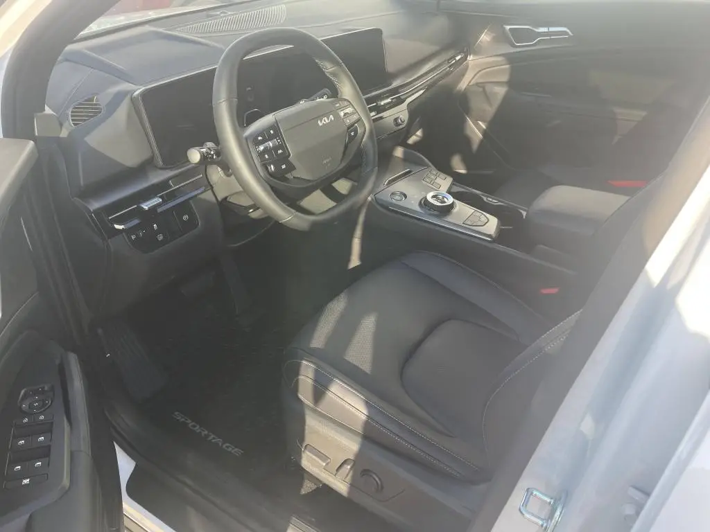 KIA Sportage NQ5 HEV/PHEV BLACK EDITION 6AT 4x4 1,6 T-GDi / 175kW