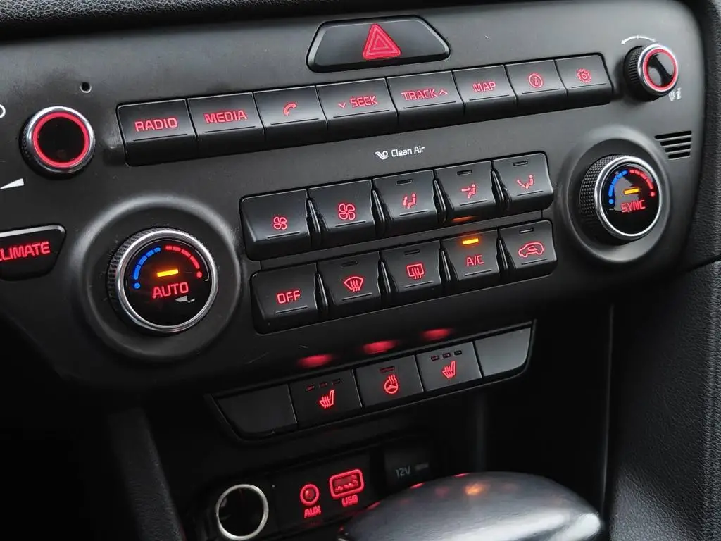 KIA Sportage QL STYLE 2017 2.0CRDi / 136kW