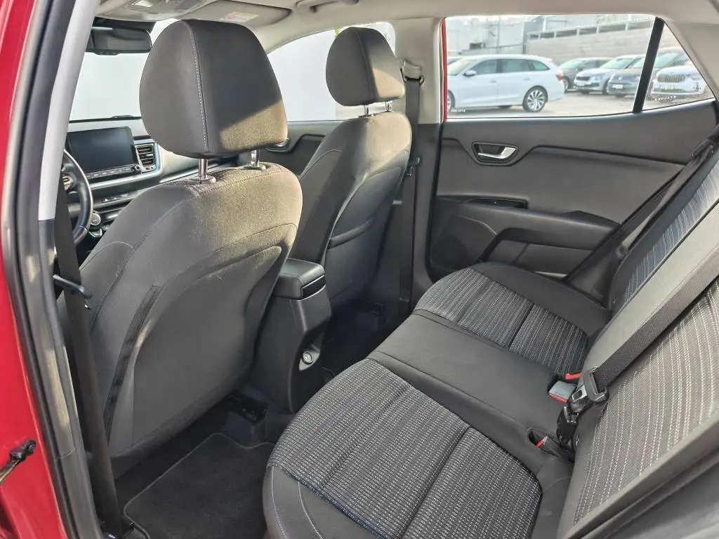 KIA Stonic SE 1,0 T-GDi GPF 7DCT EXCLUSIVE 74 kW 1.0 T-GDi / kW