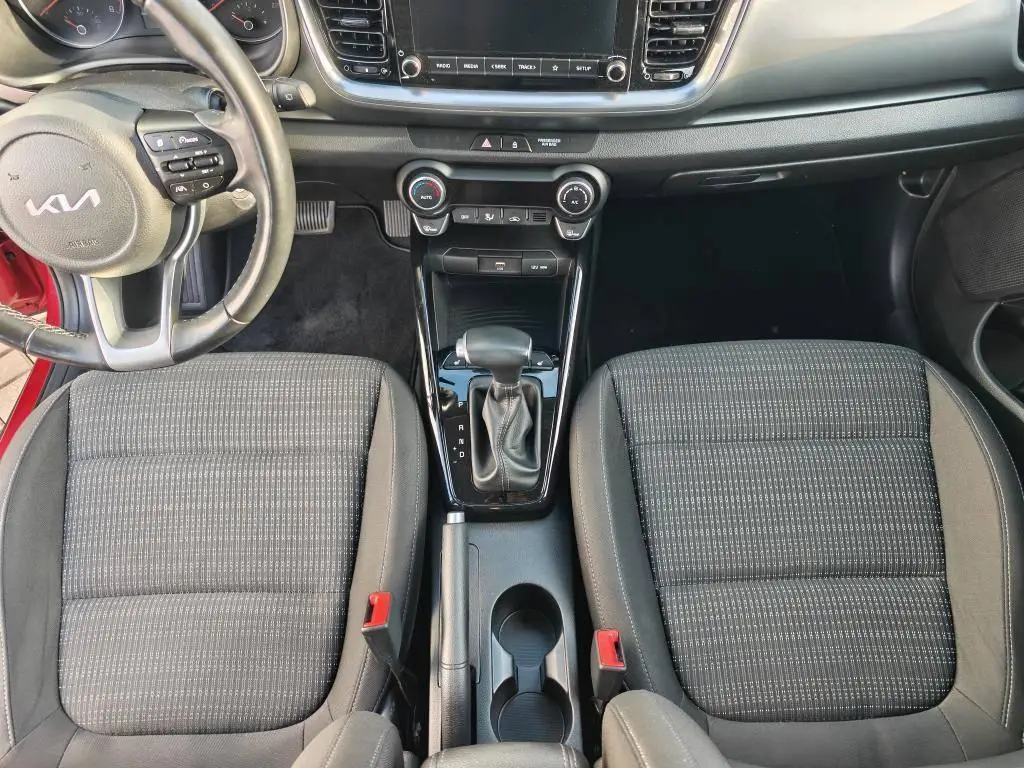 KIA Stonic SE 1,0 T-GDi GPF 7DCT EXCLUSIVE 74 kW 1.0 T-GDi / kW