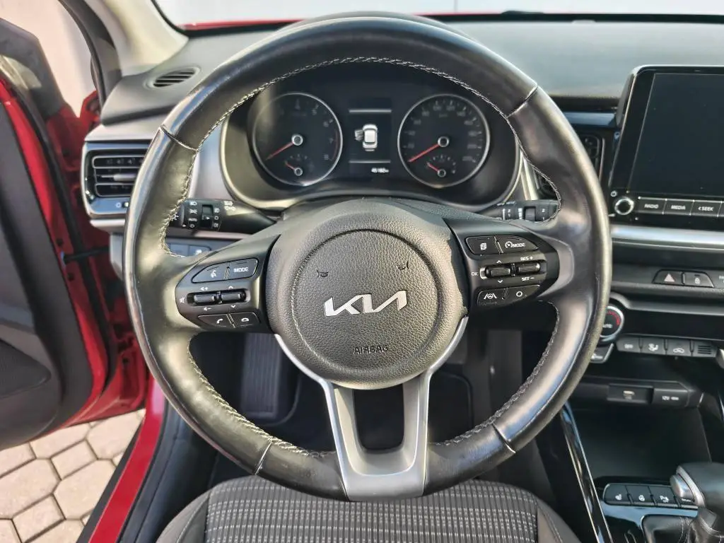 KIA Stonic SE 1,0 T-GDi GPF 7DCT EXCLUSIVE 74 kW 1.0 T-GDi / kW
