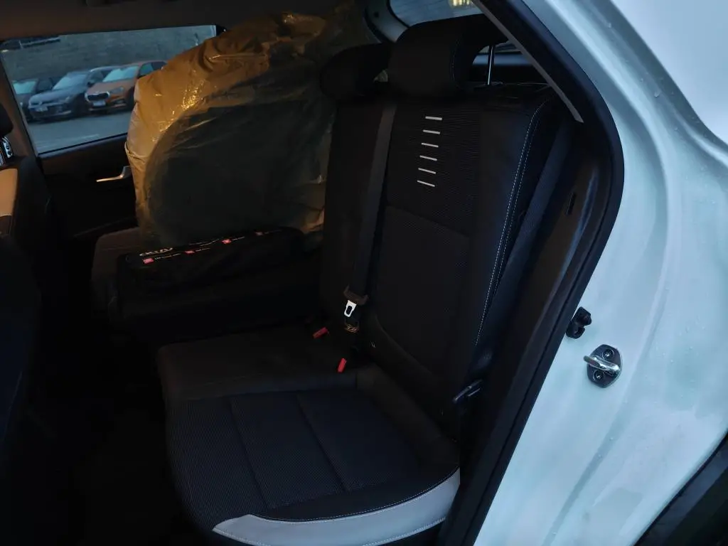 KIA Stonic SE Premium + ADAS+ 1,4 CVVT / 74kW