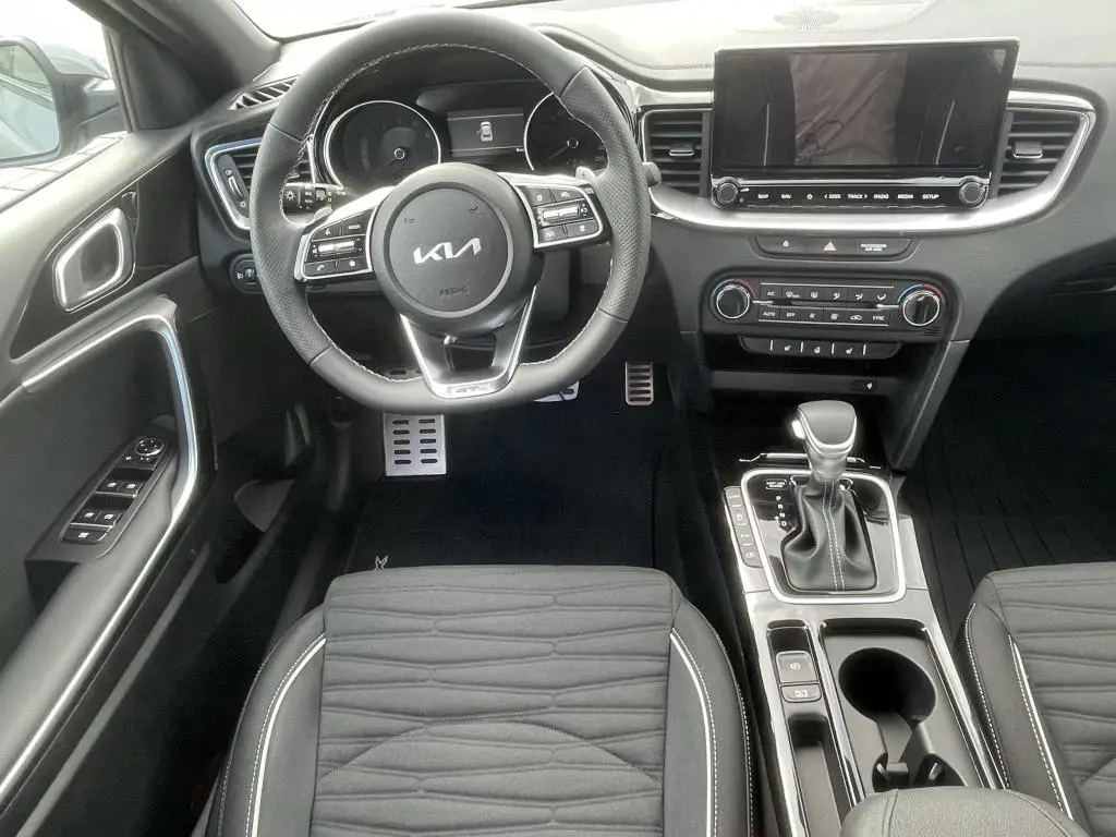 KIA XCeed GT-LINE 7DCT 1,6 T-GDi / 132kW