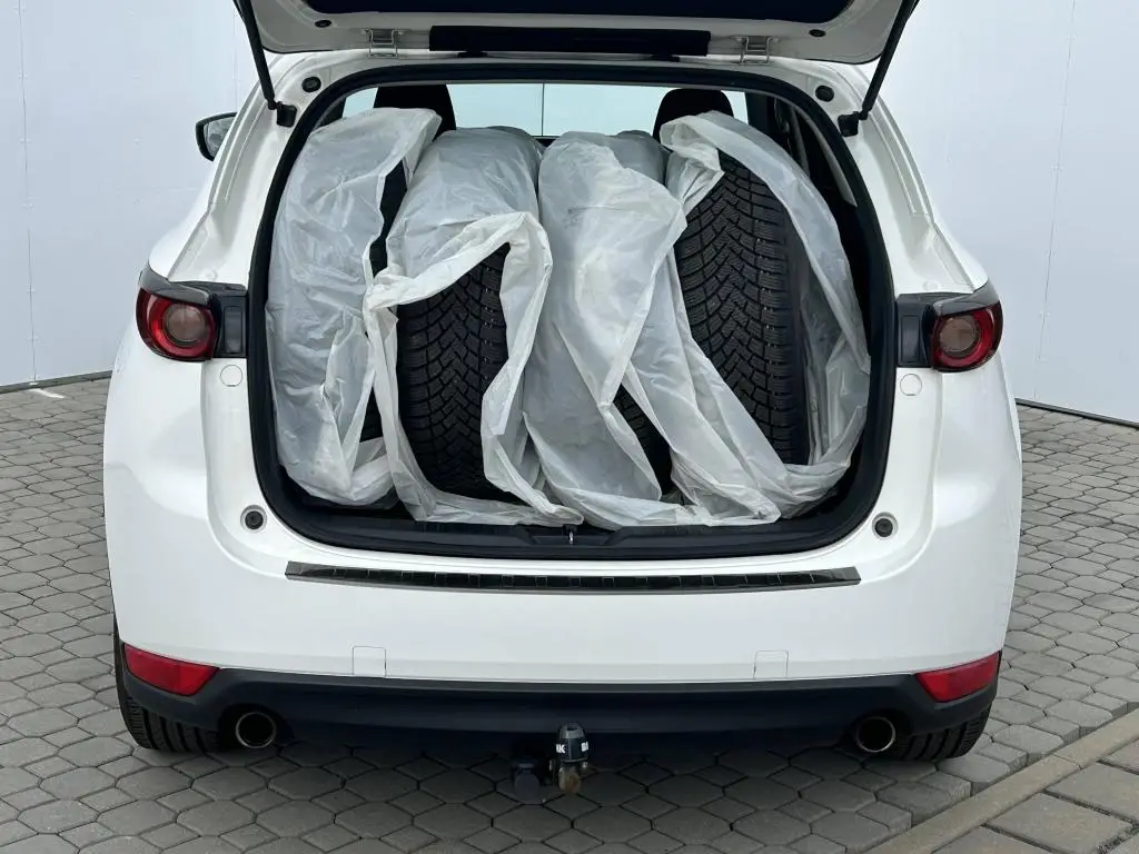 Mazda CX-3 Mazda CX-5  / 121kW