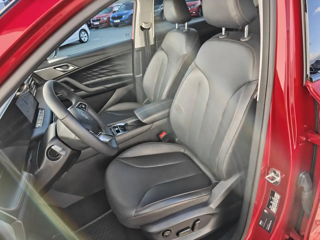 MG HS EXCLUSIVE 6MT 1,5TGI / 125kW