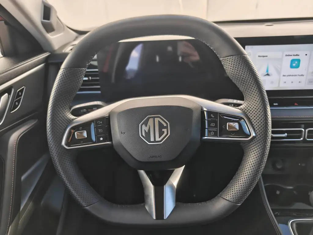 MG HS EXCLUSIVE 6MT 1,5TGI / 125kW