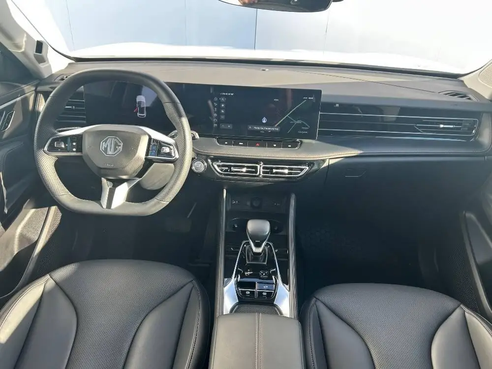 MG HS EXCLUSIVE HEV 1,5TGI / 165kW