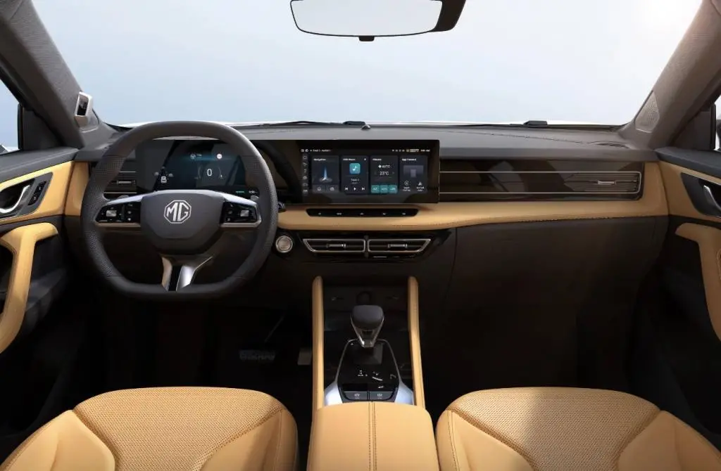 MG HS EXCLUSIVE HEV 1,5TGI / 165kW