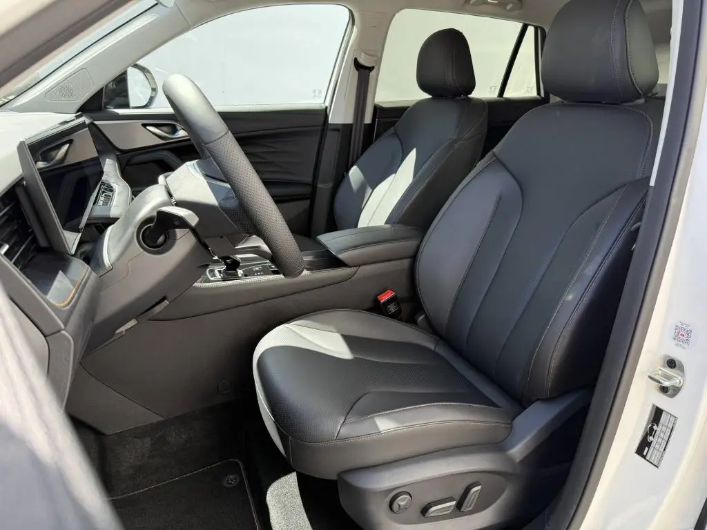 MG HS EXCLUSIVE PHEV 1,5TGI / 200kW