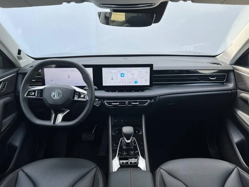 MG HS EXCLUSIVE PHEV 1,5TGI / 200kW