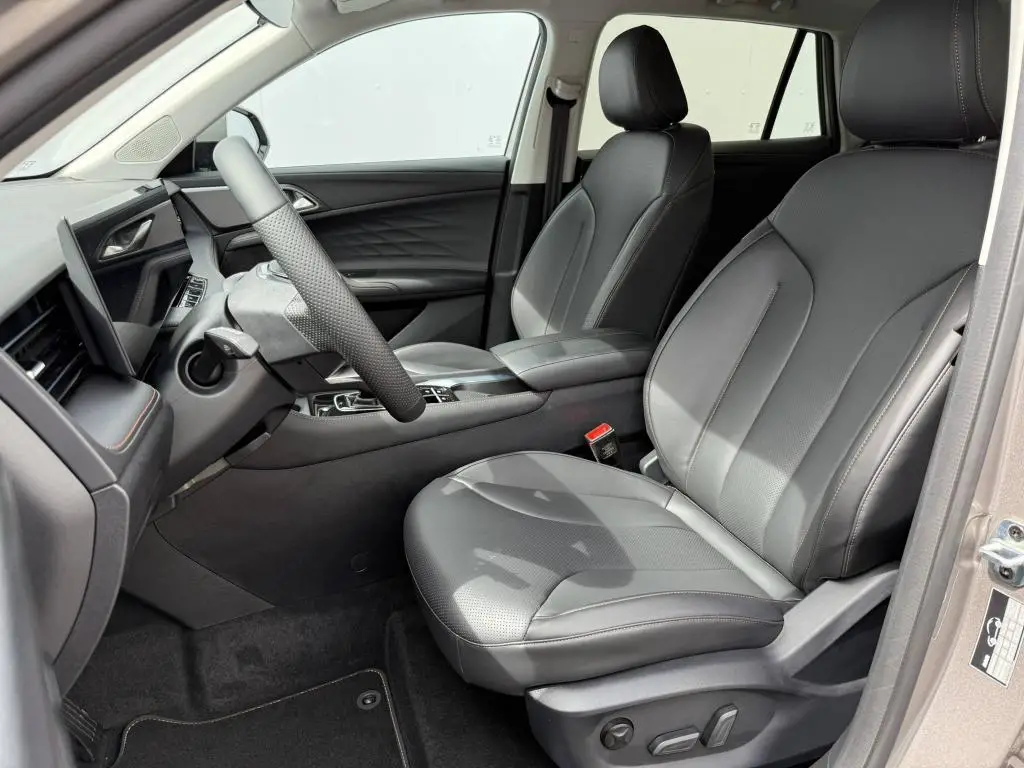 MG HS EXCLUSIVE PHEV 1,5TGI / 200kW