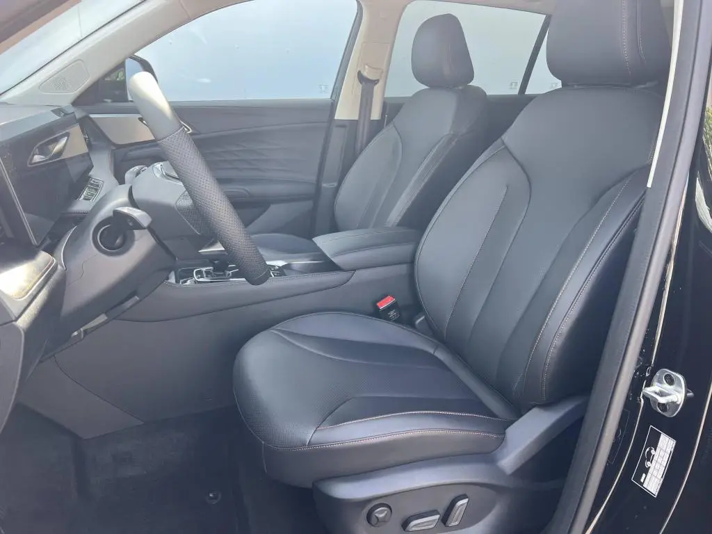 MG HS EXCLUSIVE PHEV 1,5TGI / 200kW