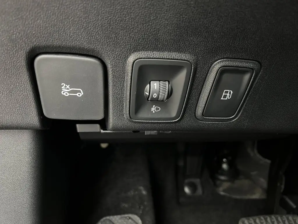 MG HS EXCLUSIVE PHEV 1,5TGI AT / 200kW