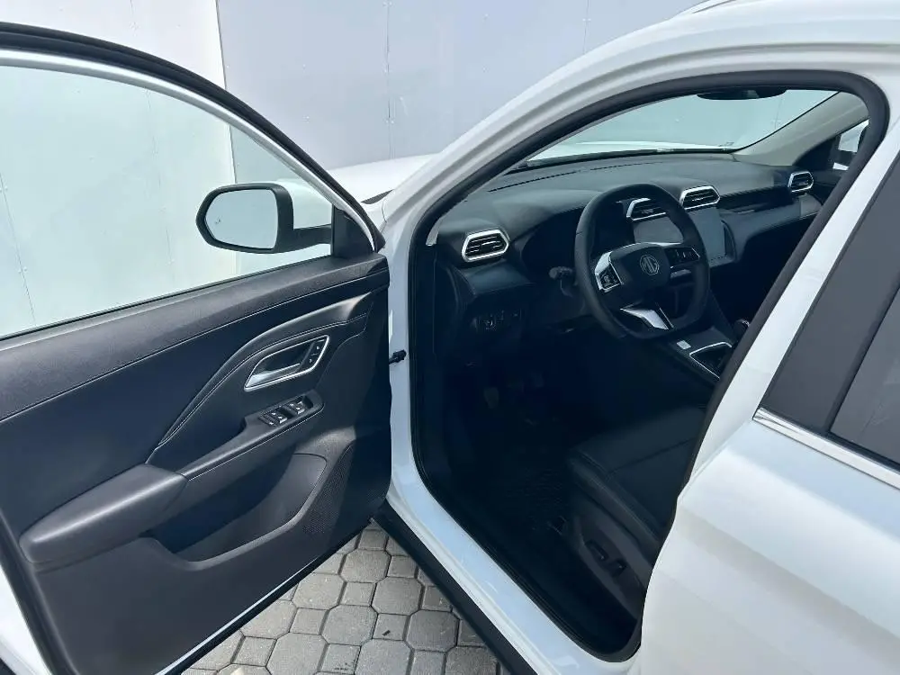 MG ZS ELEGANCE 5MP 1,5i / 85kW