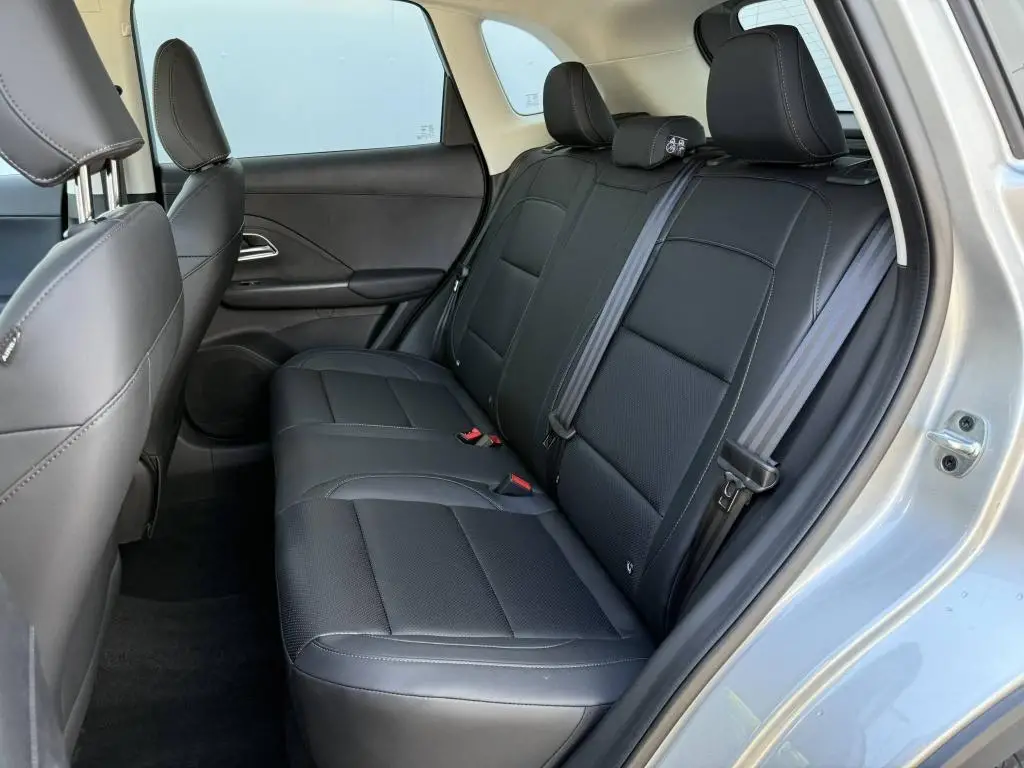 MG ZS ELEGANCE 5MP 1,5i / 85kW