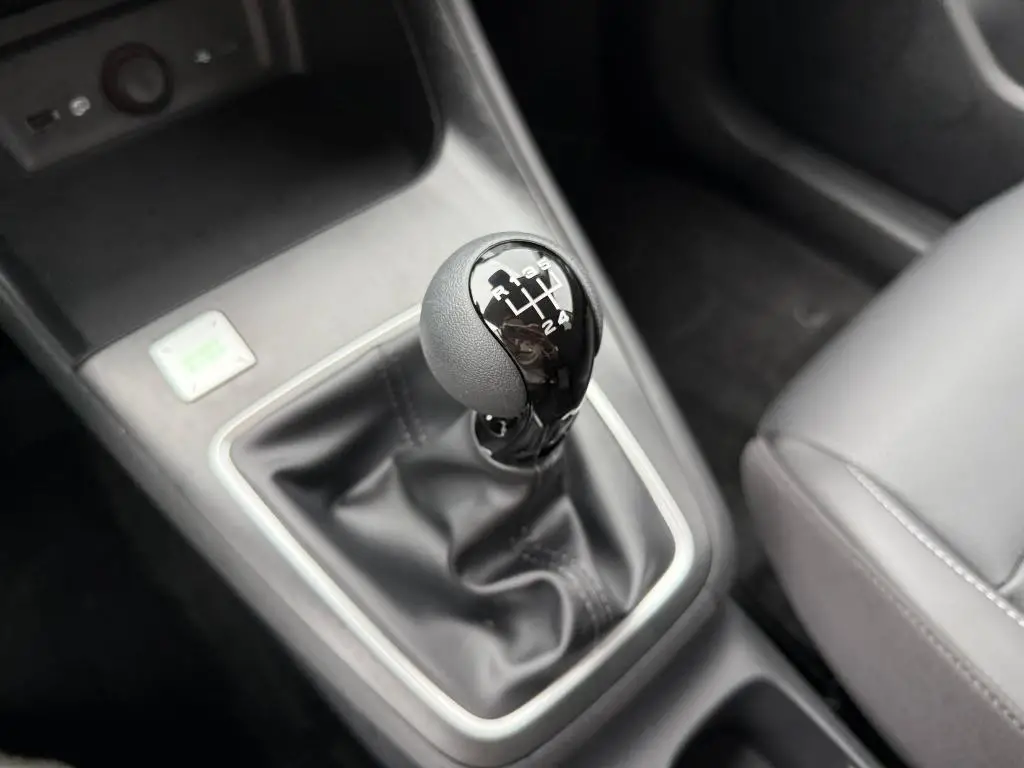 MG ZS ELEGANCE 5MP 1,5i / 85kW