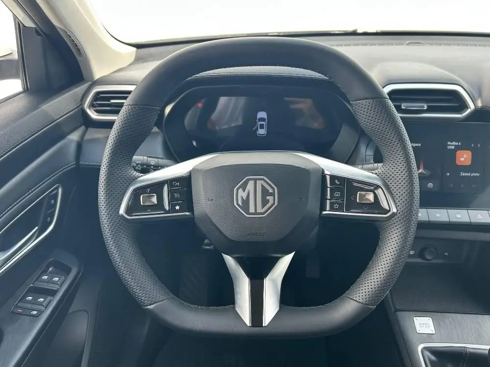 MG ZS ELEGANCE 5MP 1,5i / 85kW