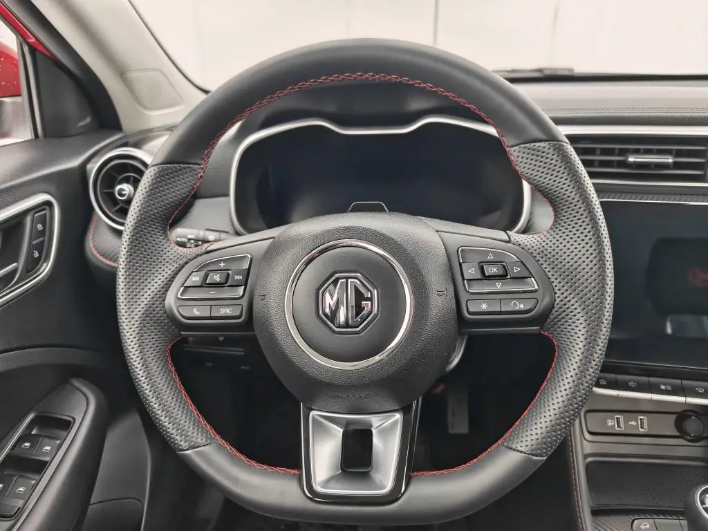 MG ZS Emotion Plus 5MP 1,5DVVT / 78kW