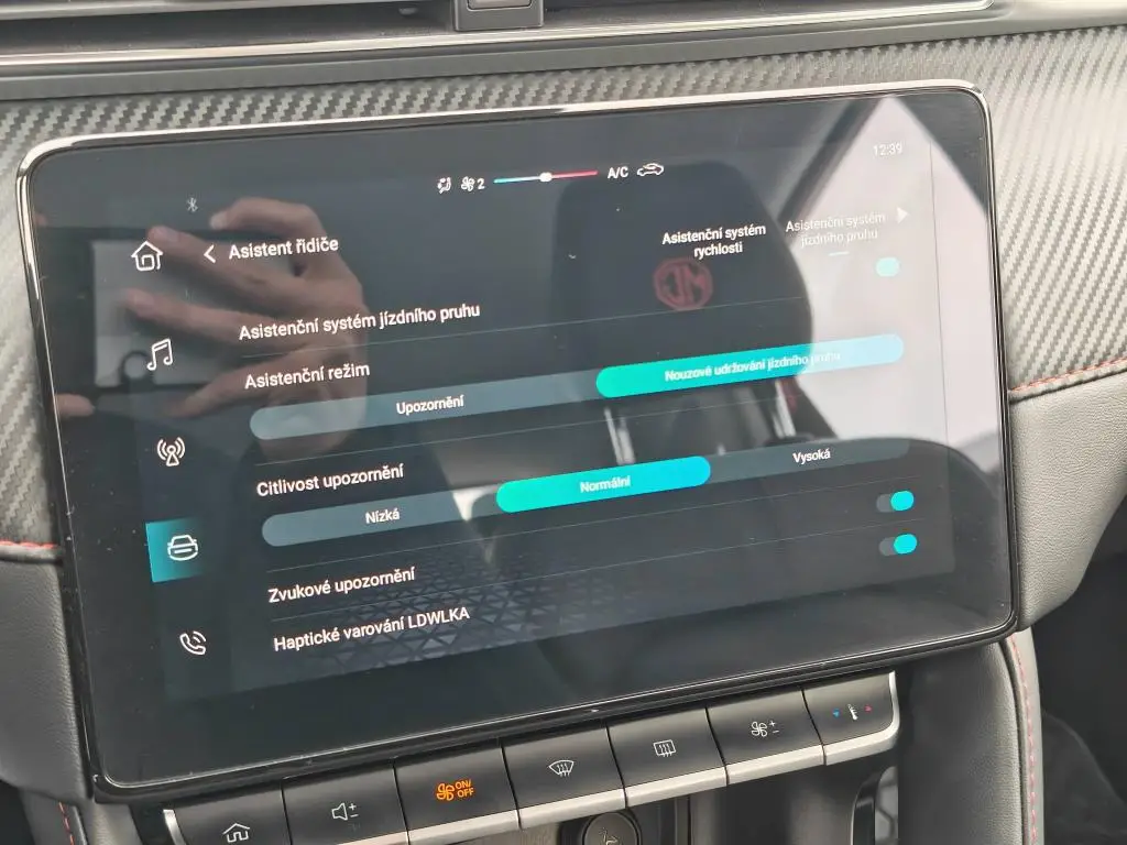 MG ZS Emotion Plus 5MP 1,5DVVT / 78kW