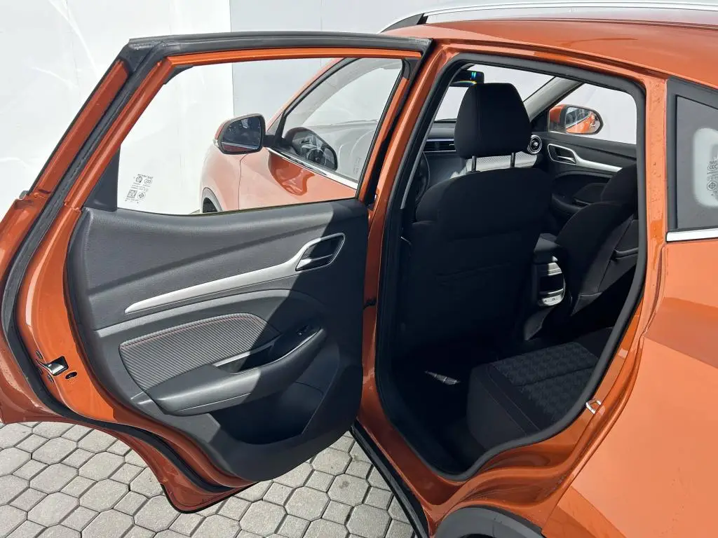 MG ZS Essential Plus 5MP 1,5DVVT / 78kW