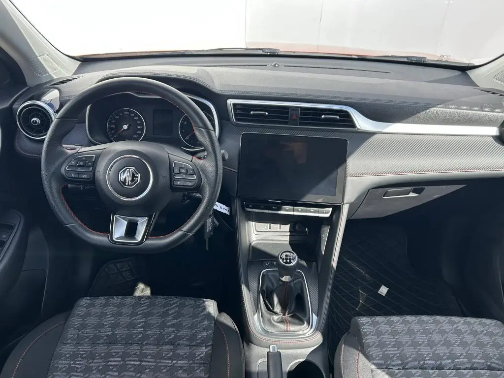 MG ZS Essential Plus 5MP 1,5DVVT / 78kW