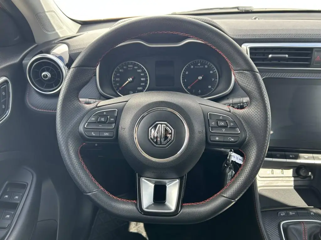 MG ZS Essential Plus 5MP 1,5DVVT / 78kW