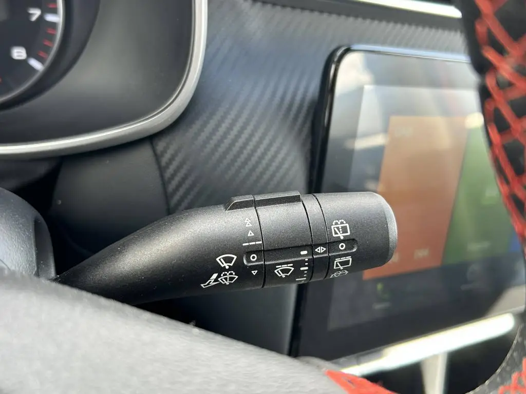 MG ZS Essential Plus 5MP 1,5DVVT / 78kW