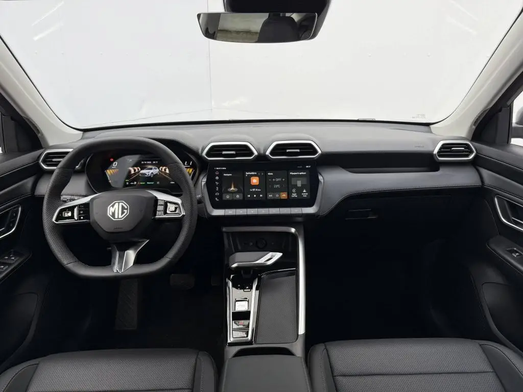 MG ZS Hybrid+ Exclusive  AT  1,5 / 145kW