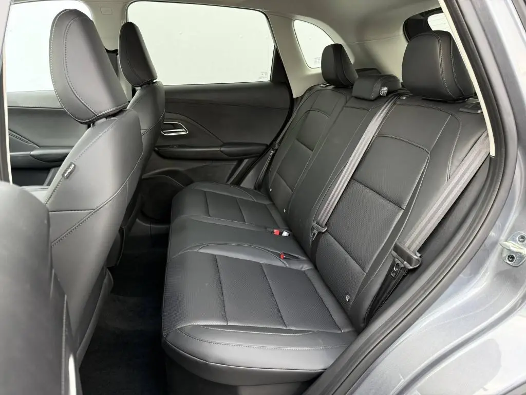 MG ZS Hybrid+ Exclusive  AT  1,5 / 145kW