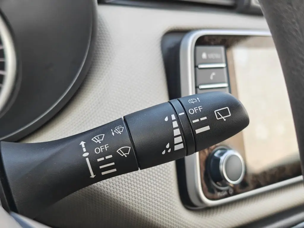 Nissan Micra Micra 0,9 i 1,0 / 66kW