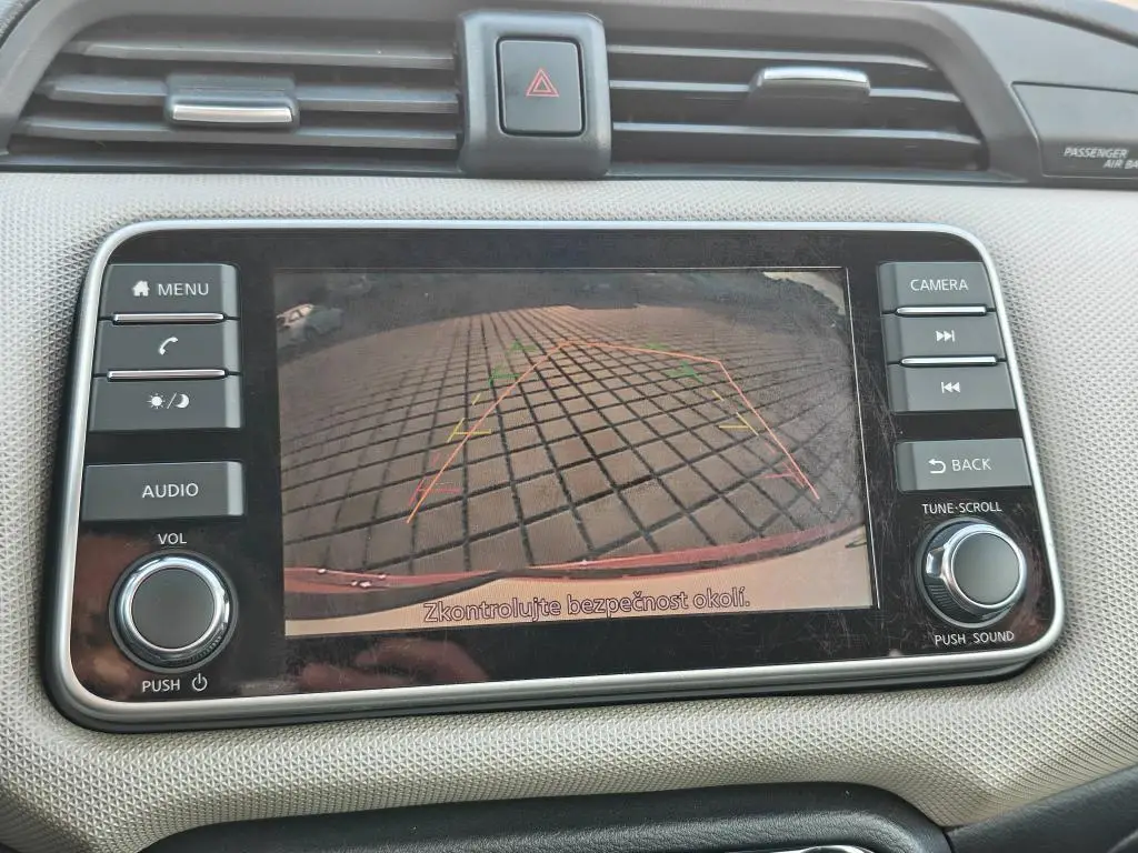 Nissan Micra Micra 0,9 i 1,0 / 66kW