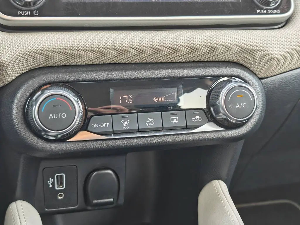 Nissan Micra Micra 0,9 i 1,0 / 66kW