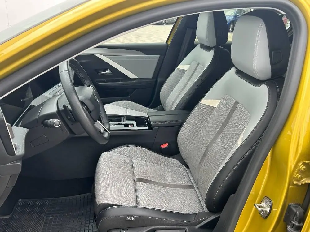 Opel Astra Elegance AT8 1,2 TURBO / 96kW