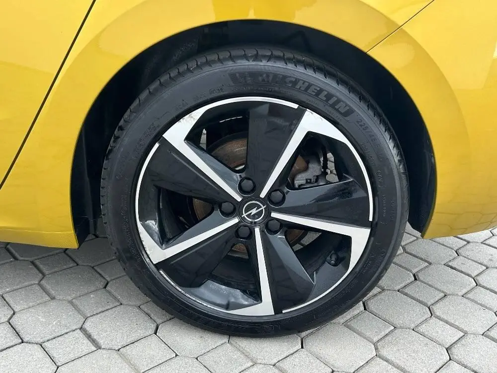 Opel Astra Elegance AT8 1,2 TURBO / 96kW