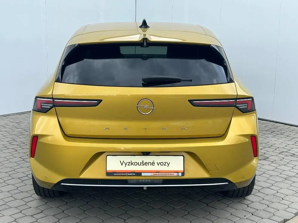 Opel Astra Elegance AT8 1,2 TURBO / 96kW